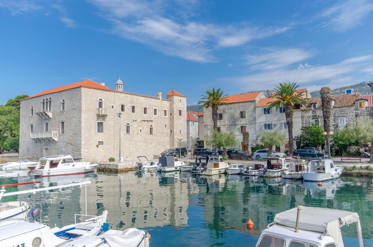 Gabriela Apartment Kastela Exterior photo